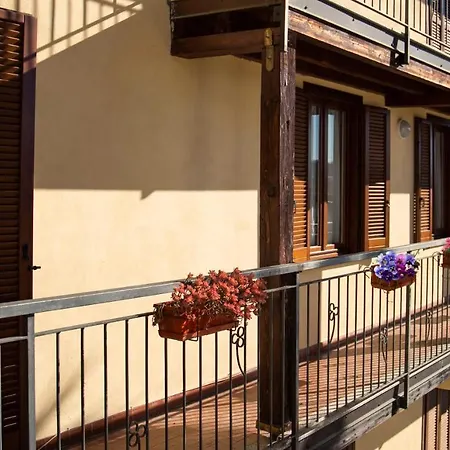 Appartement Fulvia - Courtyard With Balcony Arona