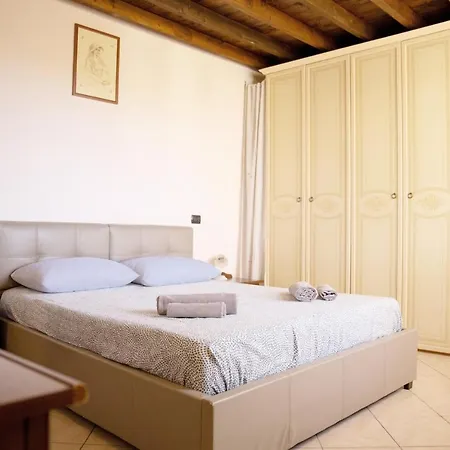 Appartement Fulvia - Courtyard With Balcony Arona